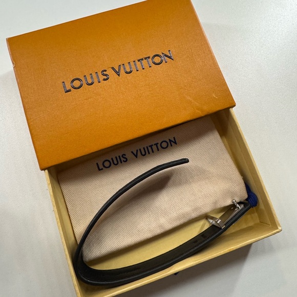 Louis Vuitton Slim Black Leather Men's Bracelet